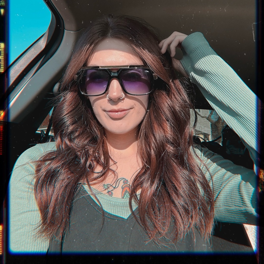 Meet your Posher, Cayla